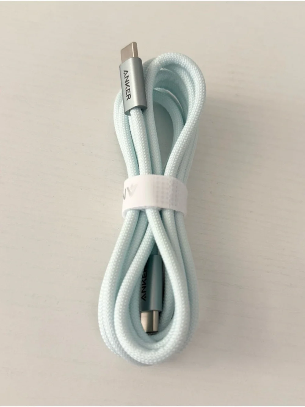 NEW anker usbc to usbc charging cord blue